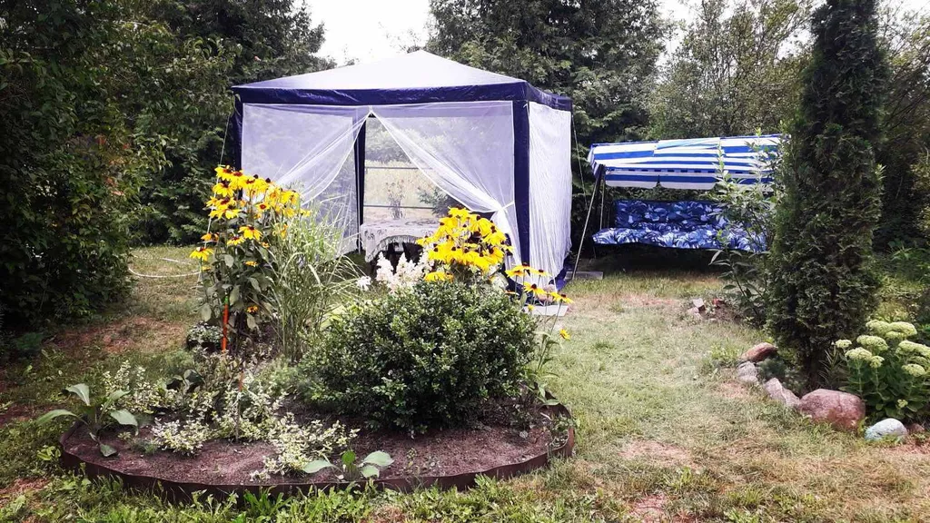 Дом с видом на лес недалеко от озера