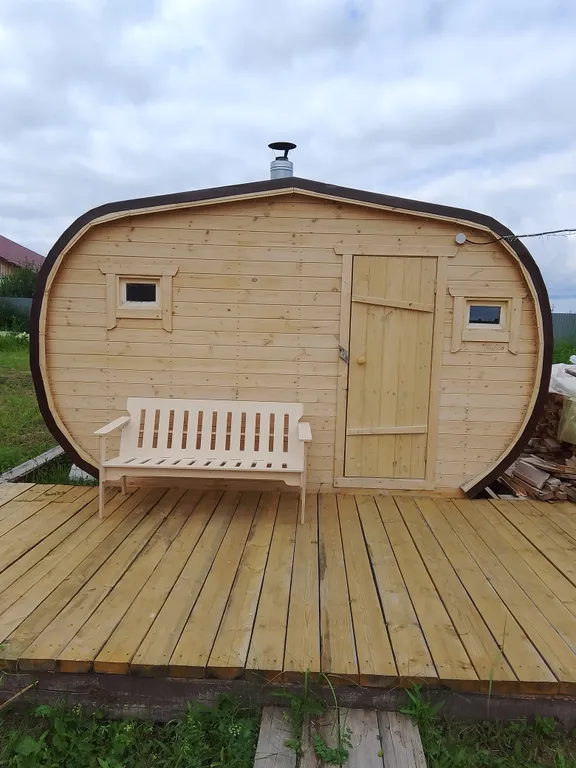 Дом с террасой и баней на дровах