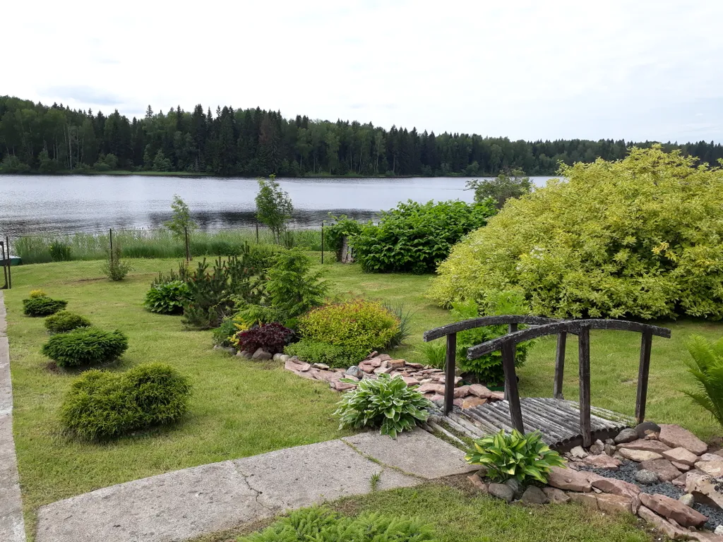 Апартамент с террасой и видом на озеро