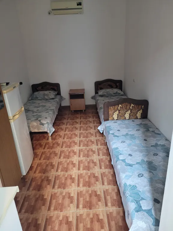 Квартира Трёхместный номер в центре — аренда посуточно в Кабардинка