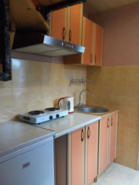 Небольшой уютный дом рядом с морем