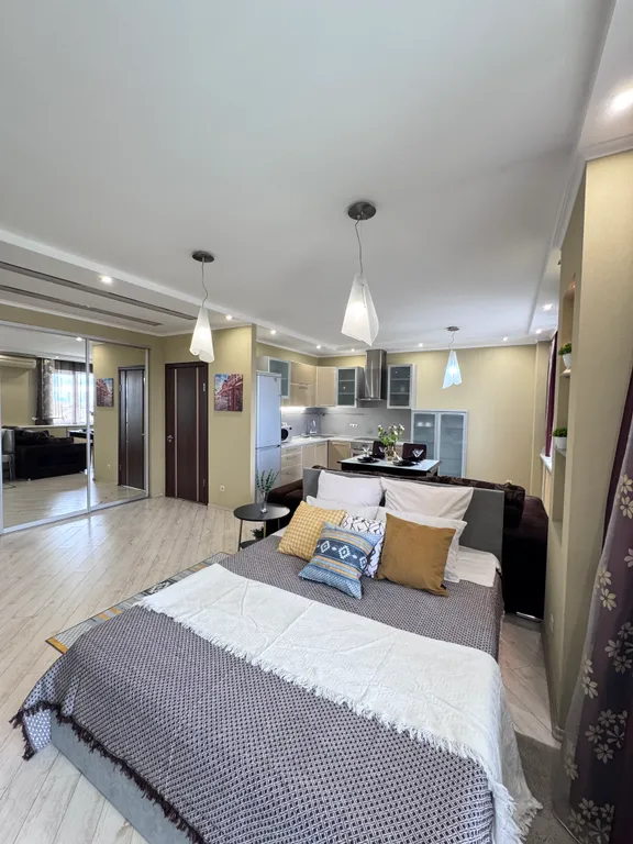 Уютная квартира у ТЦ Столица