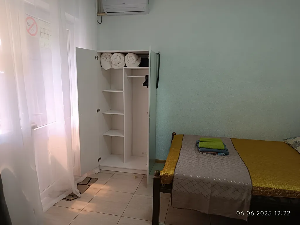 Номер с общей кухней и общим двором