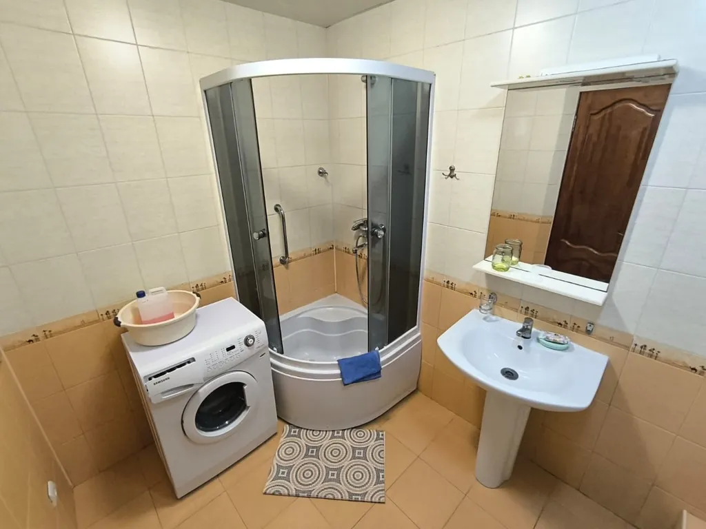 Квартира Большая квартира в центре — Евпатория