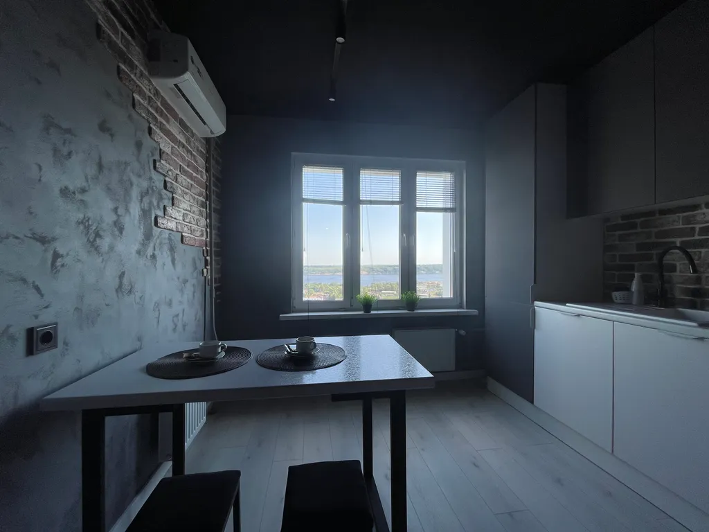 У нас очень тихие и очень хорошие соседи, вам никто не помешает