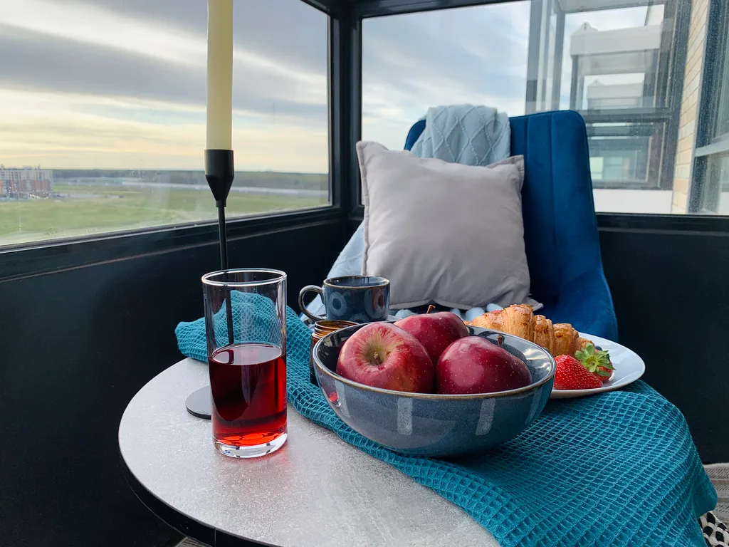 Студия с видом на закат