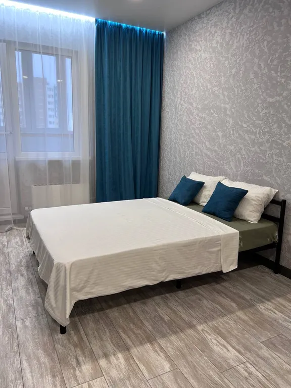 Квартира Студия лофт — аренда посуточно в Сургут