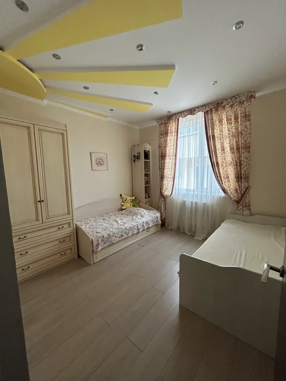 Уютный Коттедж возле парка Победы,свой двор и мангал.