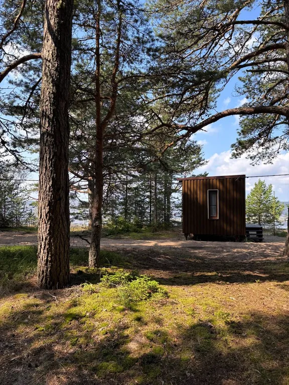 Коттедж Домик на двоих на берегу Ладоги — аренда посуточно в Олонец