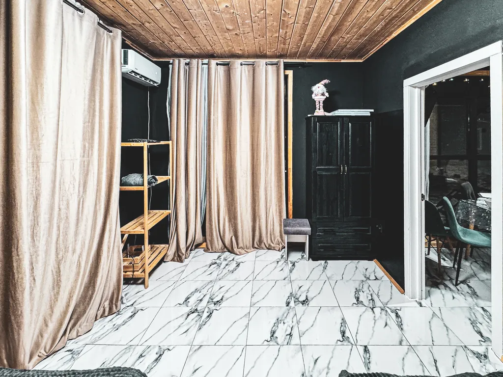 Дом с каракалами, банeй на дpовax, мангалом и казaном