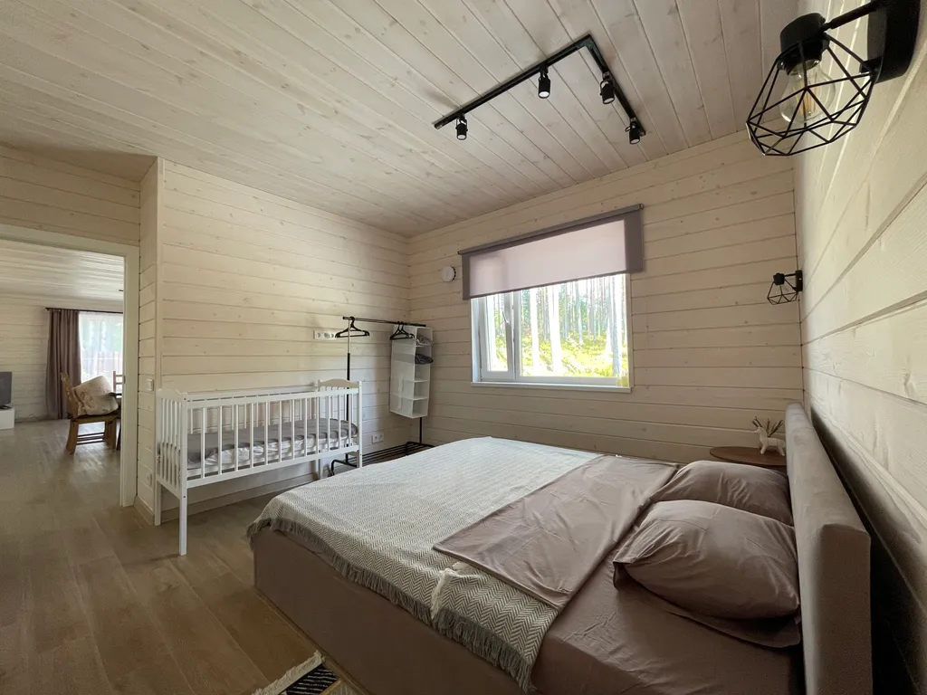 Уютный дом с живописным видом на лес