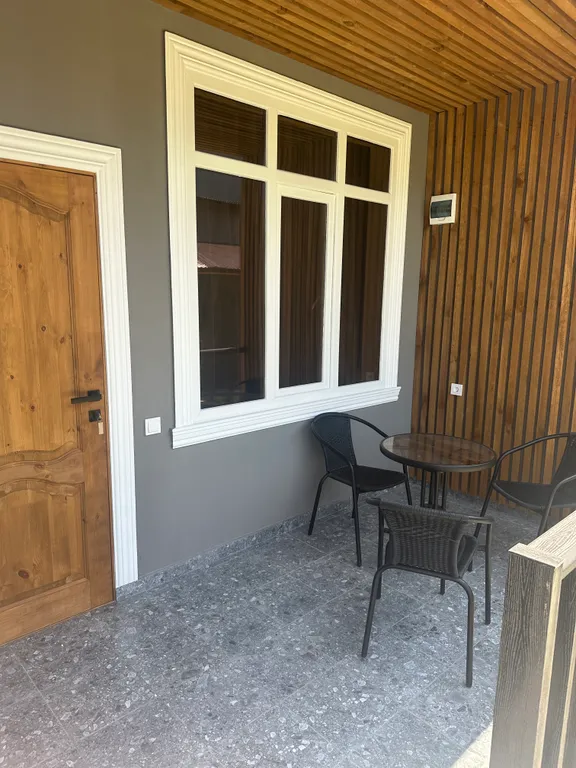 Таунхаус двухуровневый у моря