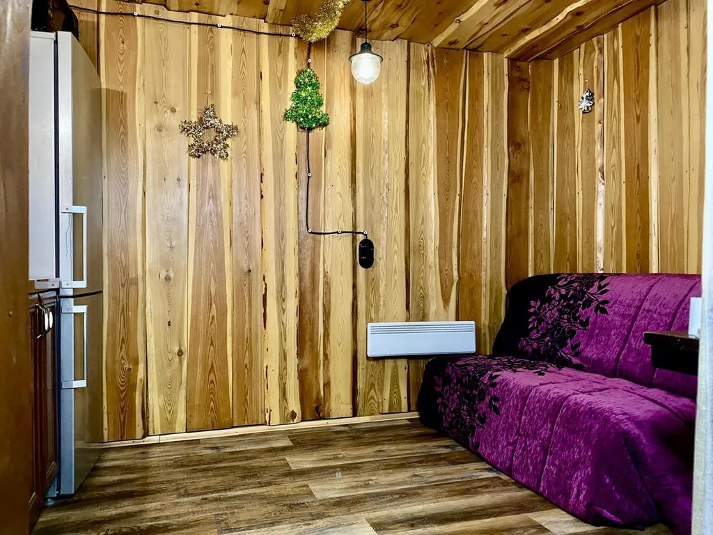 Коттедж Атмосферный Лесной домик, баня на дровах, чан на берегу реки в лесу — Старово