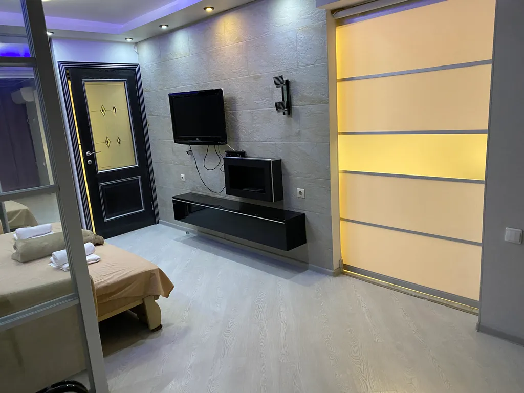 Квартира Просторная 2-комнатная квартира у моря в центре — Адлер