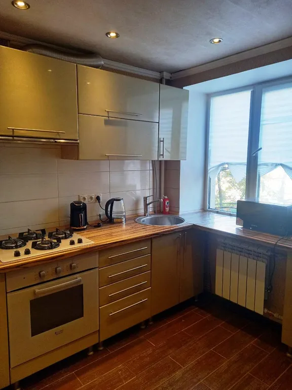 2х комнатная квартира в приморском районе г. Мариуполя