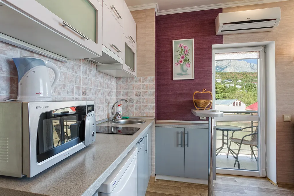 Видовая студия в Симеизе с 2 балконами