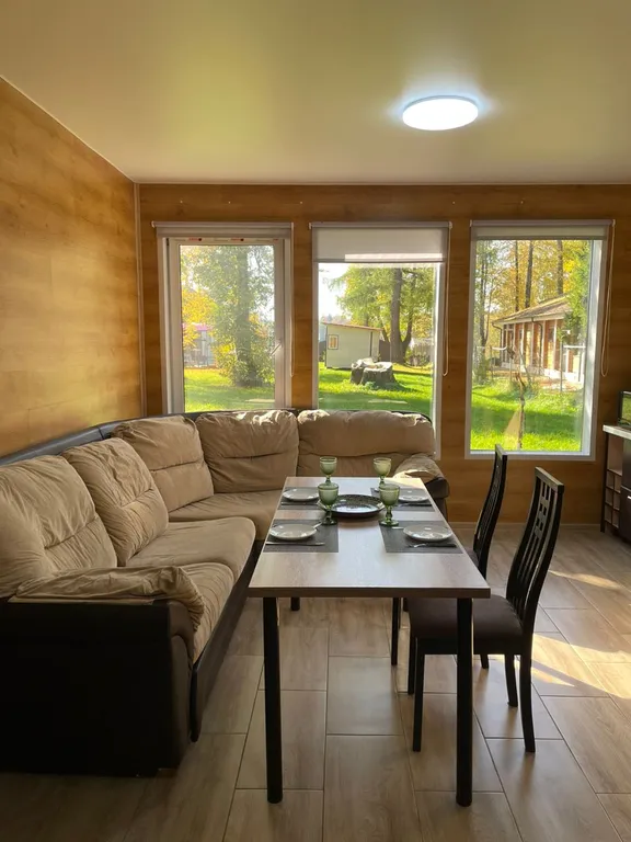 Дом на берегу реки Волга