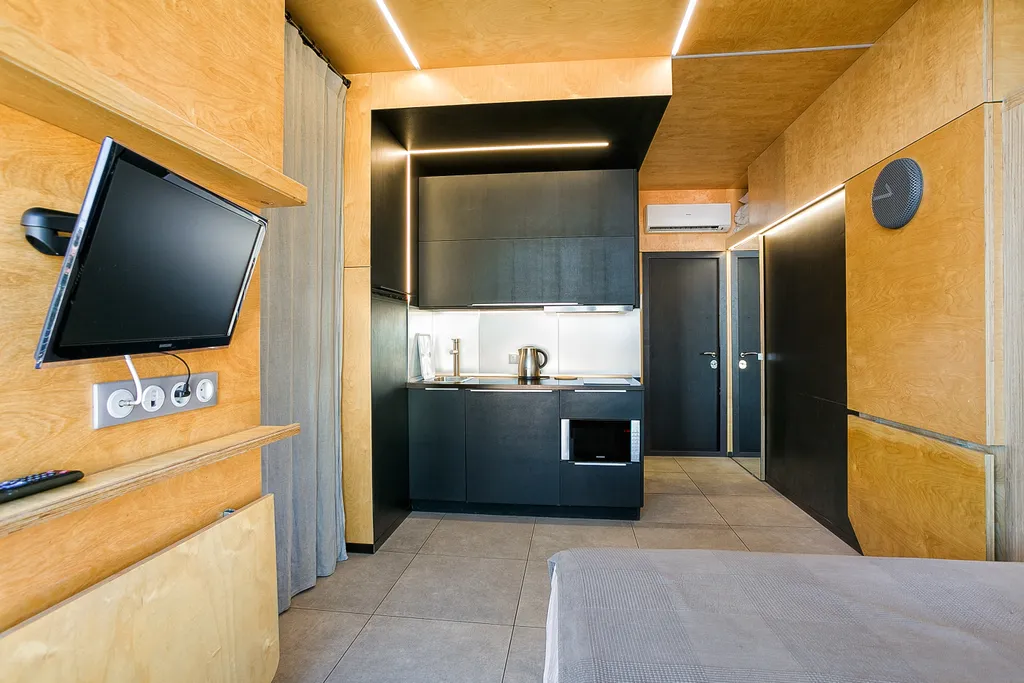 Современная квартира-студия под горой Кошка