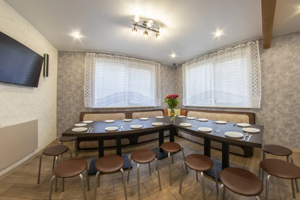 Дом у озера с сауной и банным чаном