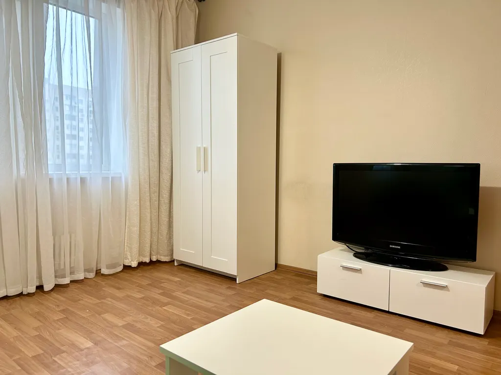 1-к квартира, 5 остановок до центра на автобусе