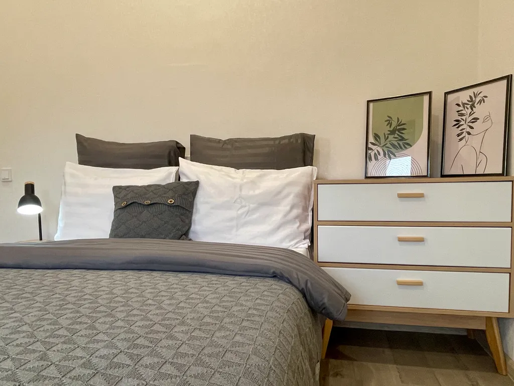 Вместительный уютный дом с камином, русской баней и банным чаном