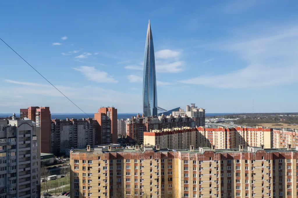 Квартира-студия с панорамным видом у метро