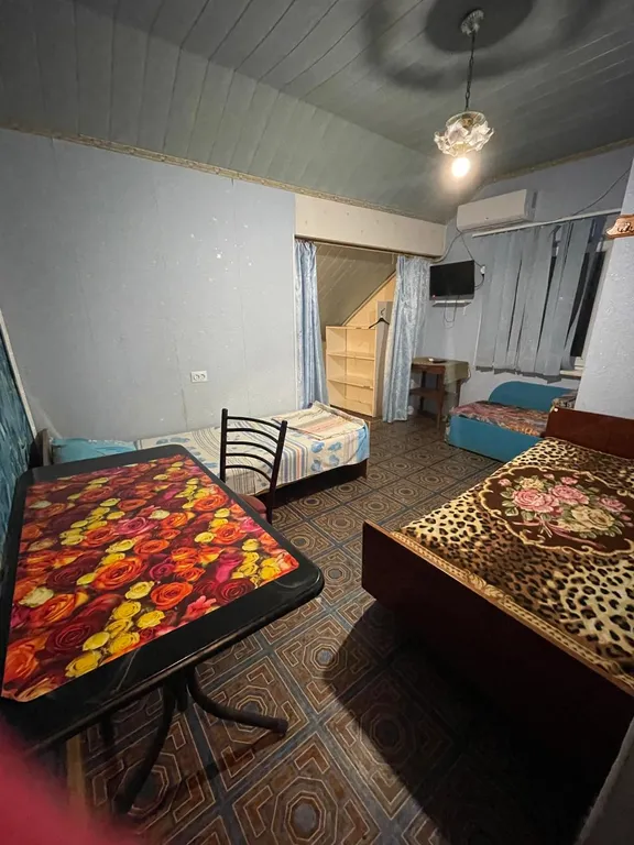 Квартира Улучшенный четырех-пяти местный двухкомнатный номер — аренда посуточно в Судак