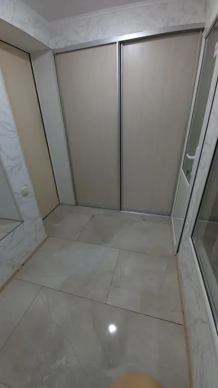 Уютное помещение, расположено рядом с городской набережной