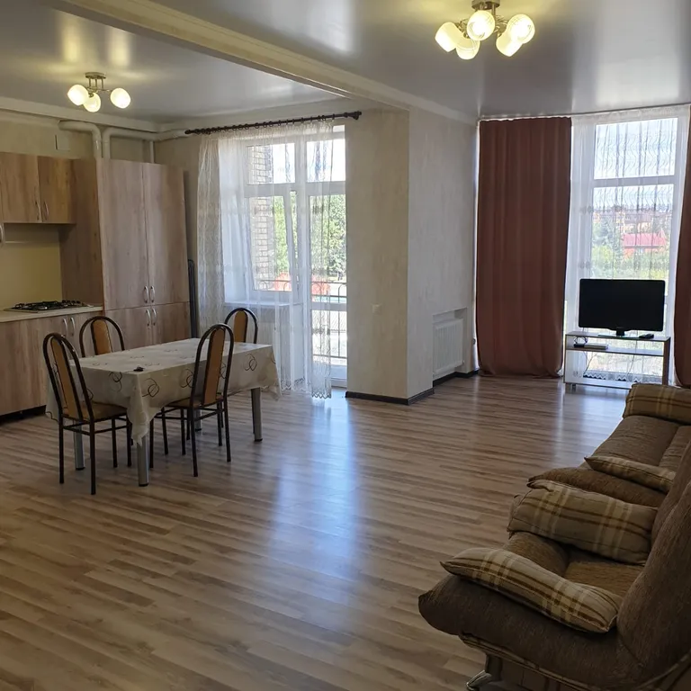 Уютная трехкомнатная квартира — аренда посуточно в Ессентуки