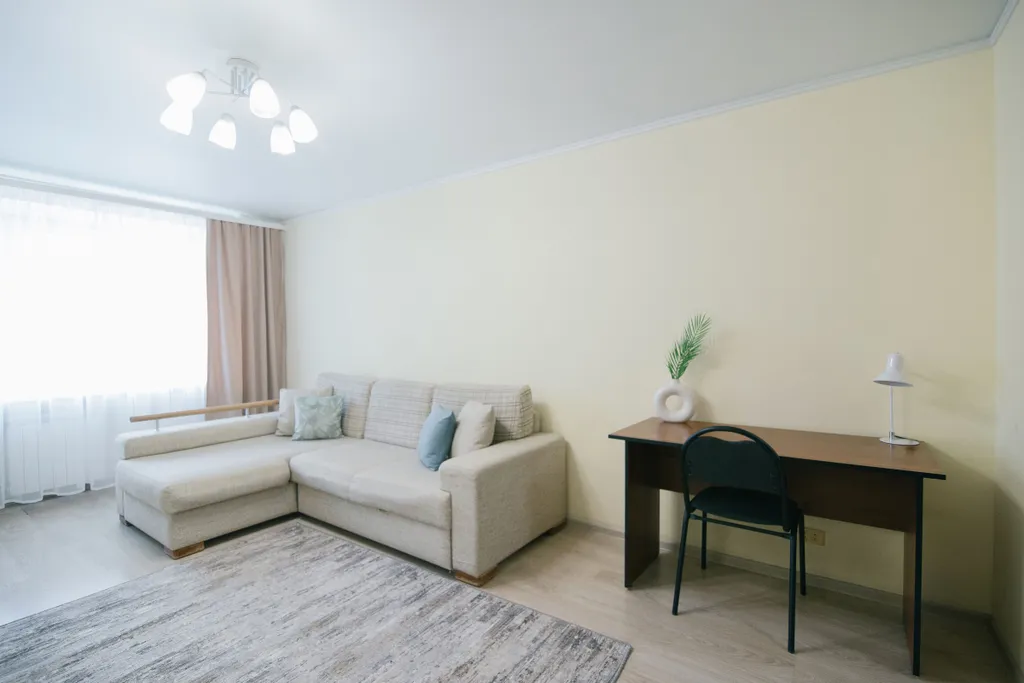 Большая квартира рядом с ЖД Институтом