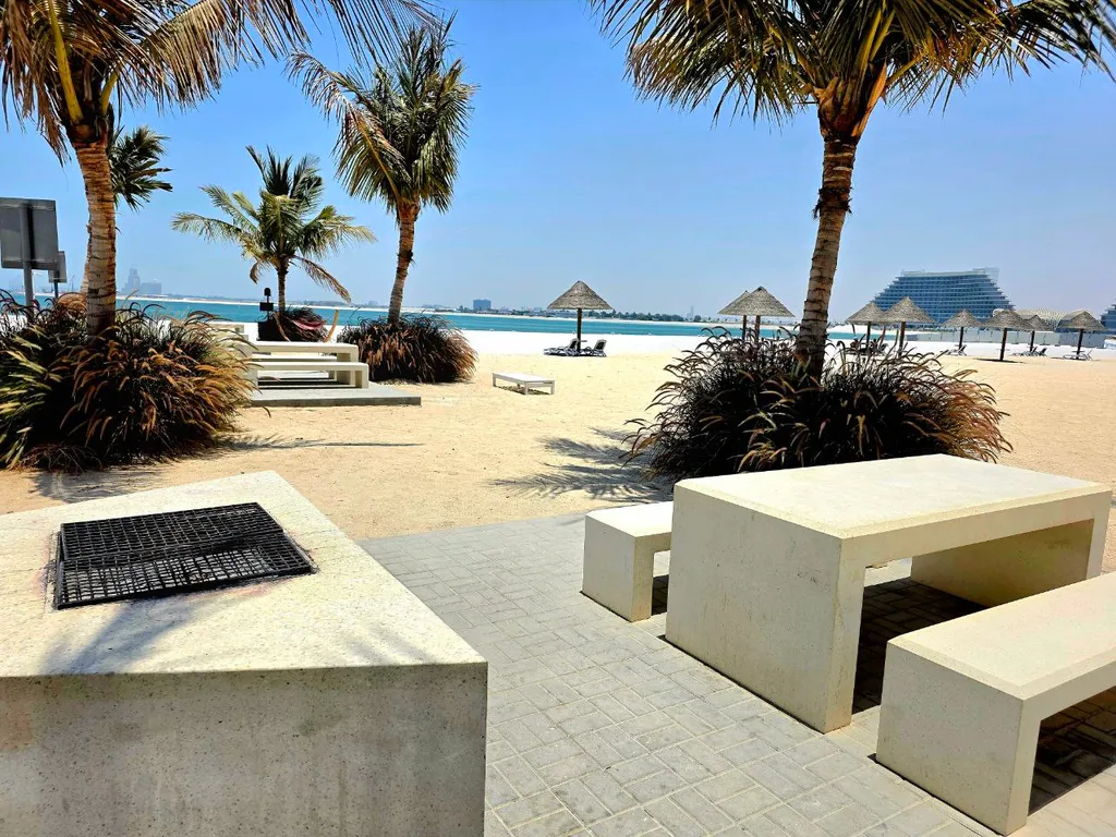 Апартаменты с частным пляжем и видом на сад на острове Марджан