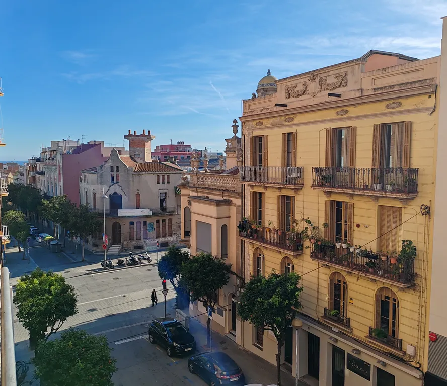 Квартира Гостевой дом Барселона в 10 минутах от моря — аренда посуточно в Барселона