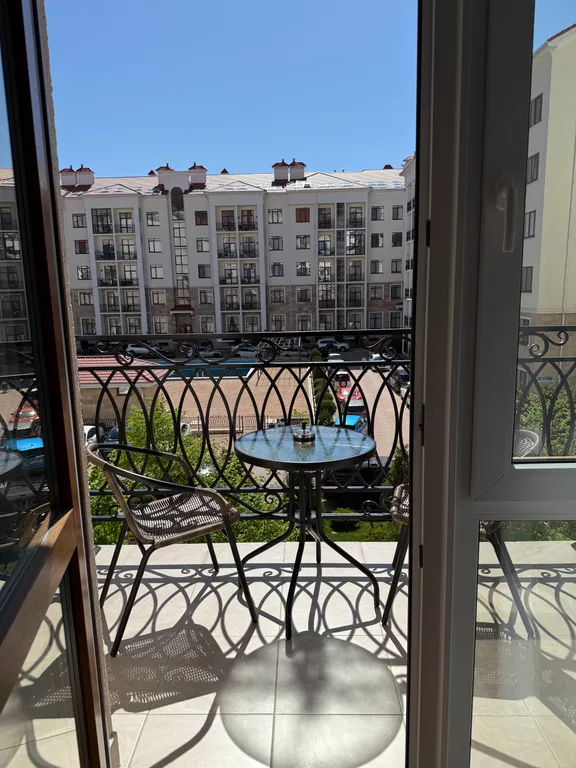 Апартаменты В Изумрудном Городе с дизайнерским ремонтом