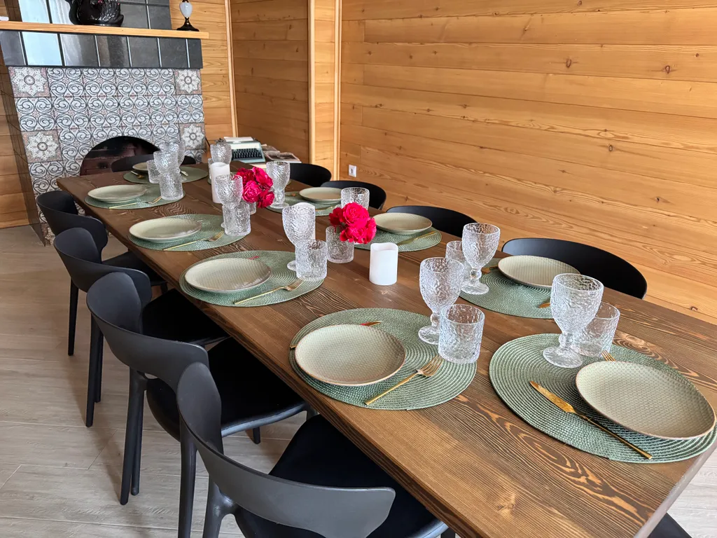 Коттедж Коттедж Дача с баней на дровах и беседкой на 12 человек в Елизаветинской — Елизаветинская