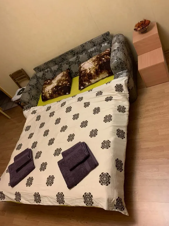 Трёхкомнатная квартира в микрорайоне Малиновка