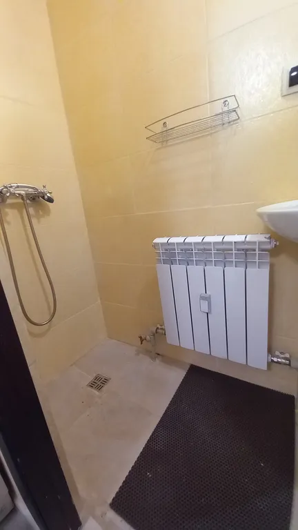 Уютный домик с местом для велосипеда