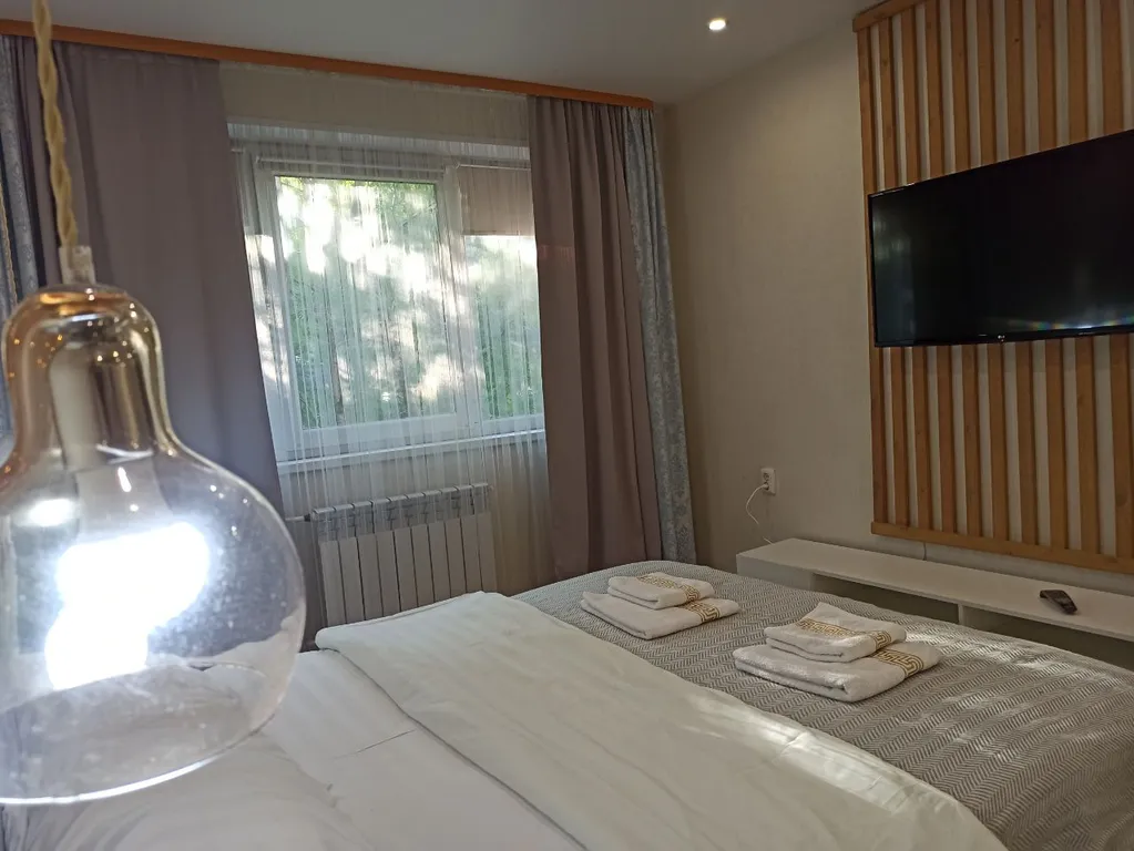 Современная квартира в 10 минутах от озера