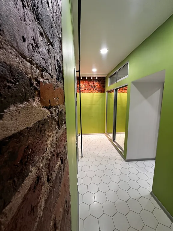 Уютная, стильная квартира в cамoм сердце Cтaрого Bыбоpгa