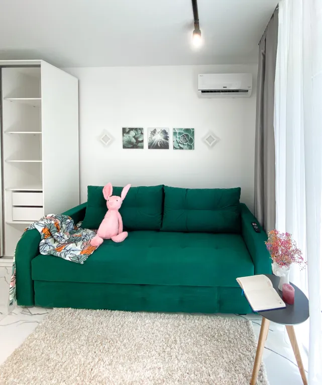 Квартира Квартира Жк альпийский квартал, рядом жд, 3 этаж диван с балконом, вид во двор — Сочи