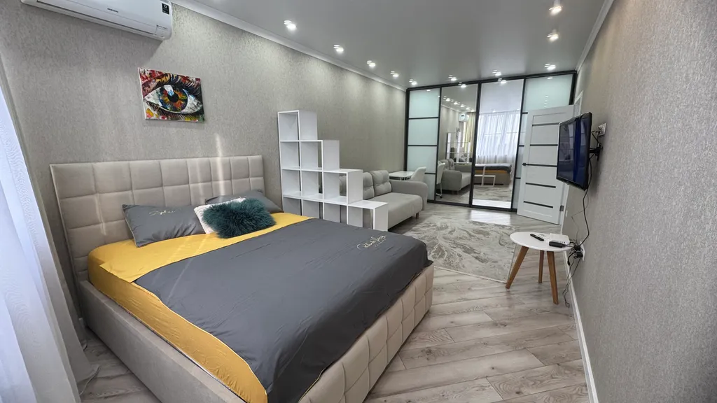 Уютная современная квартира