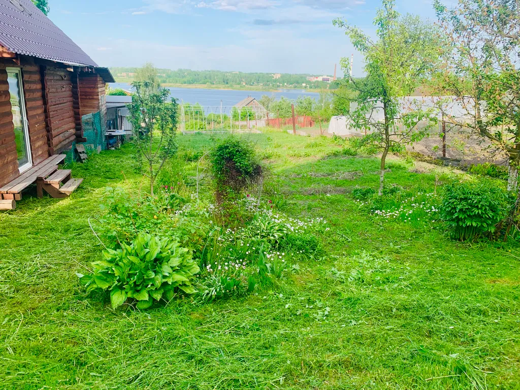 Дом с баней и с видом на Волгу