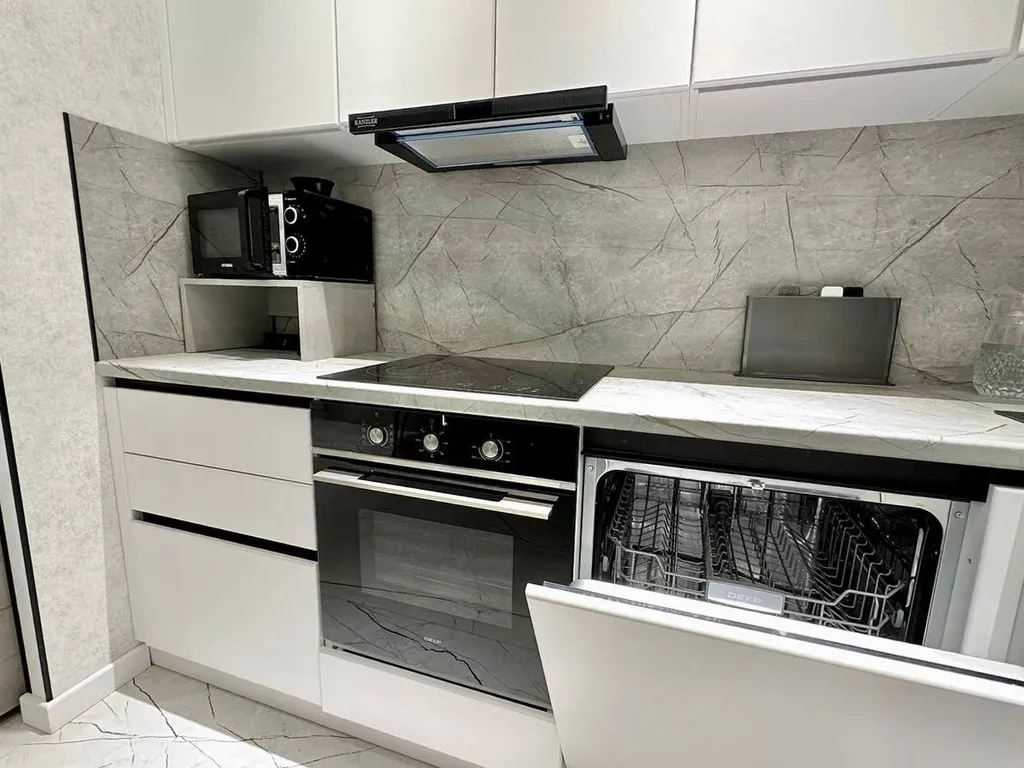 Двухкомнатные апартаменты с прямым видом на море и роскошной террасой