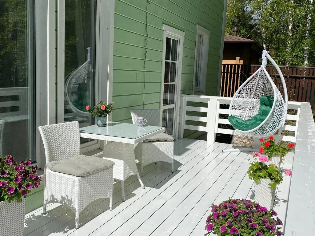 Коттедж MyHomeYourHome дизайнерский дом у леса — Первомайское