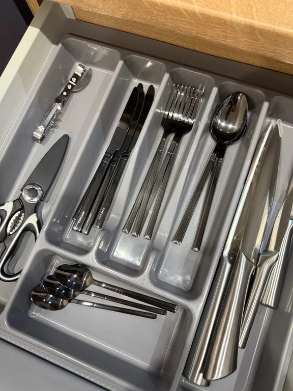 Дизайнерская квартира на берегу реки в ЖК Белые росы в Красноярске