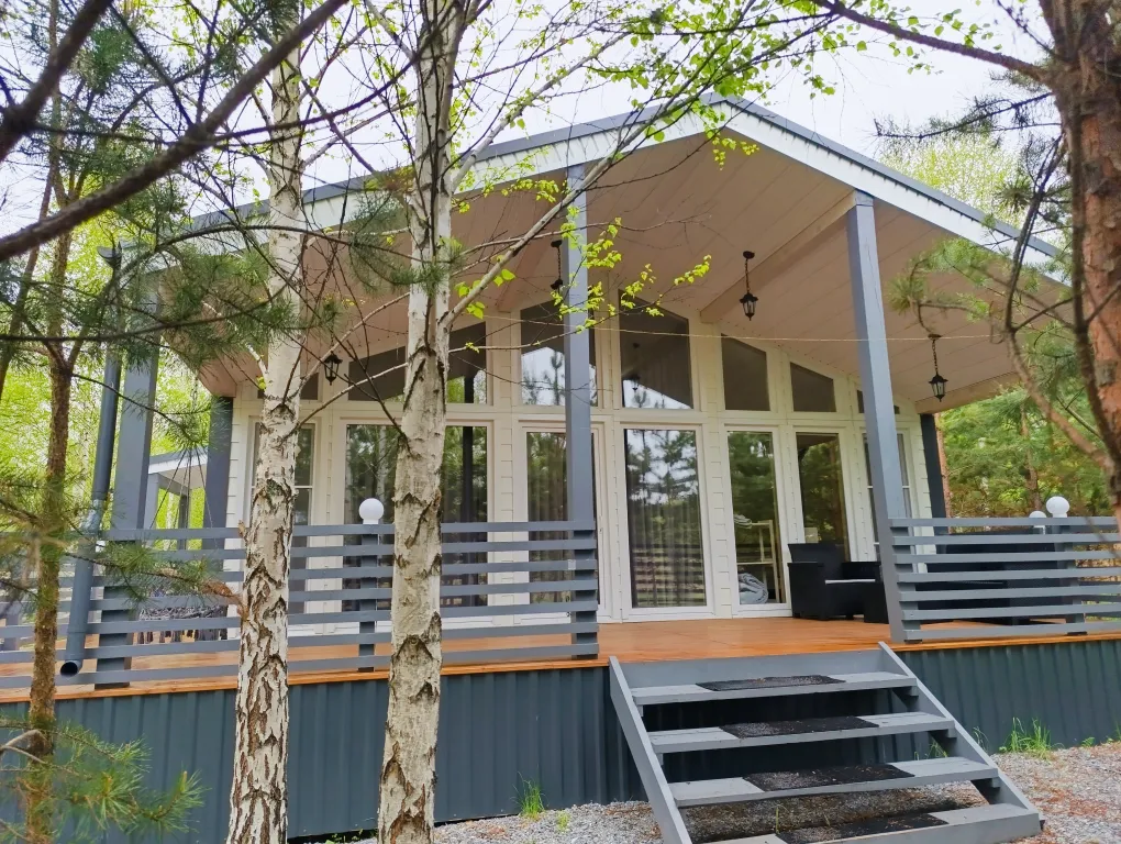 Дом с панорамными окнами