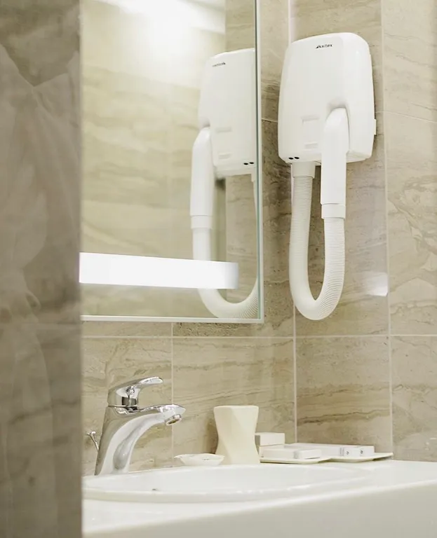 Просторная студия с собственной кухонной зоной