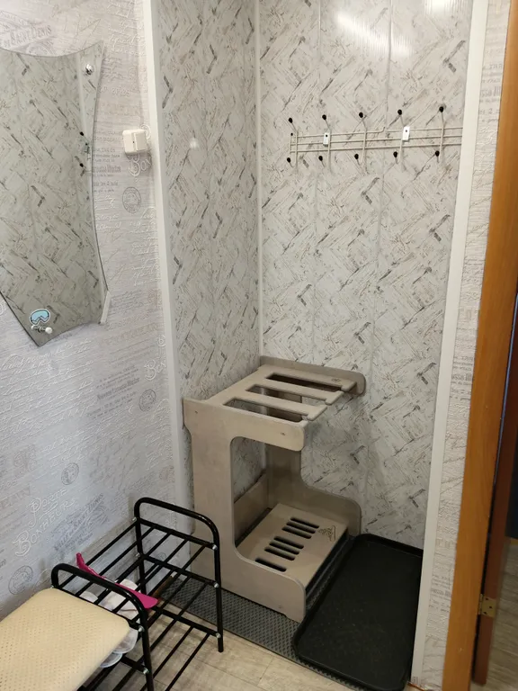 Квартира, в самом центре посёлка, рядом с горой, тёплая, чистая