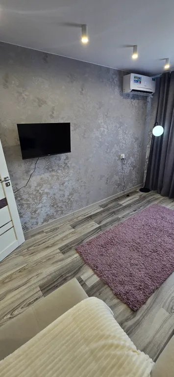 Квартира Новая и светлая двухкомнатная квартира — Хабаровск