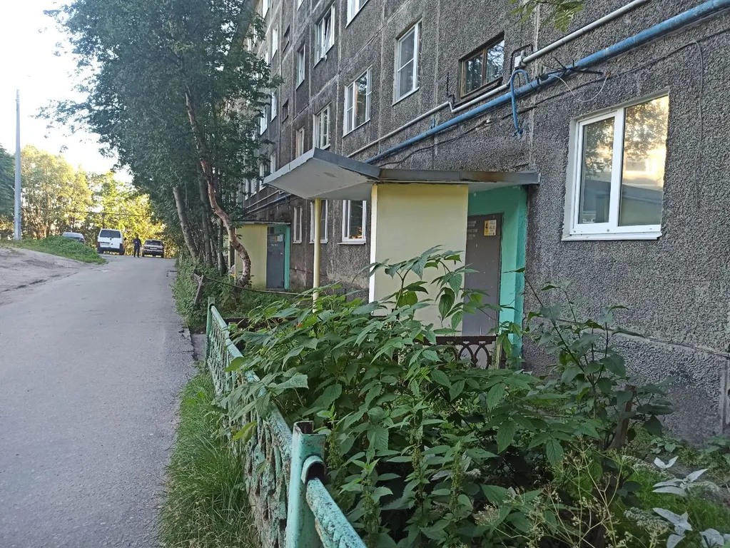 Современная квартира в 10 минутах от озера