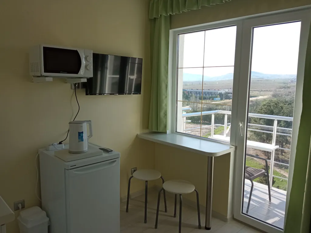 Квартира Уютные двухместные апартаменты в 80 метрах от моря с видом на горы — аренда посуточно в Коктебель